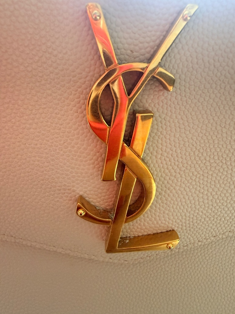 YSL pouch, crème de poudre embossed leather - Picture 8 of 9